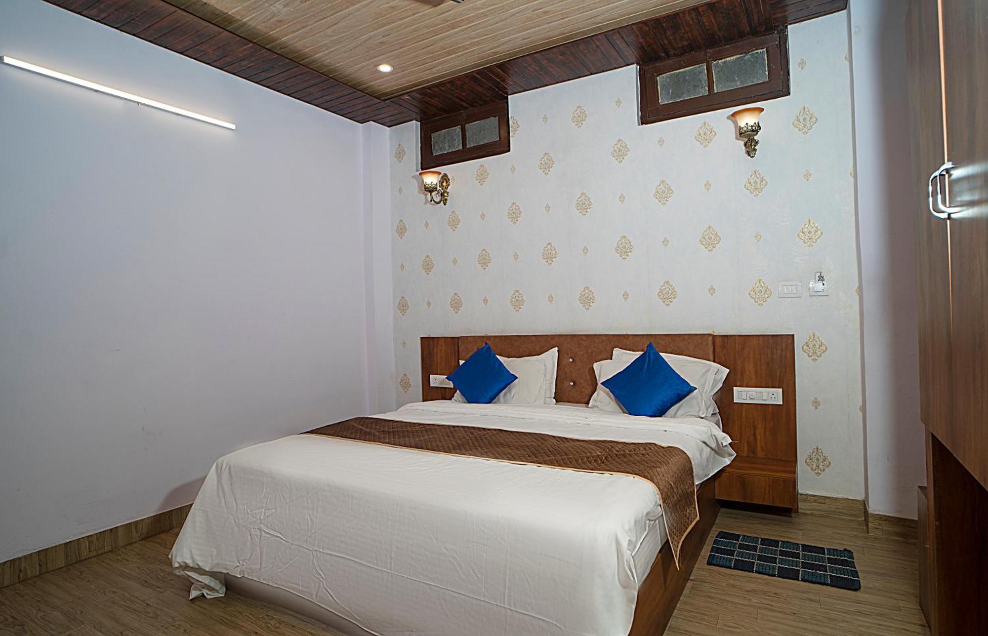 Devdarshan Hotel & Restaurant Udaipur Bagian luar foto
