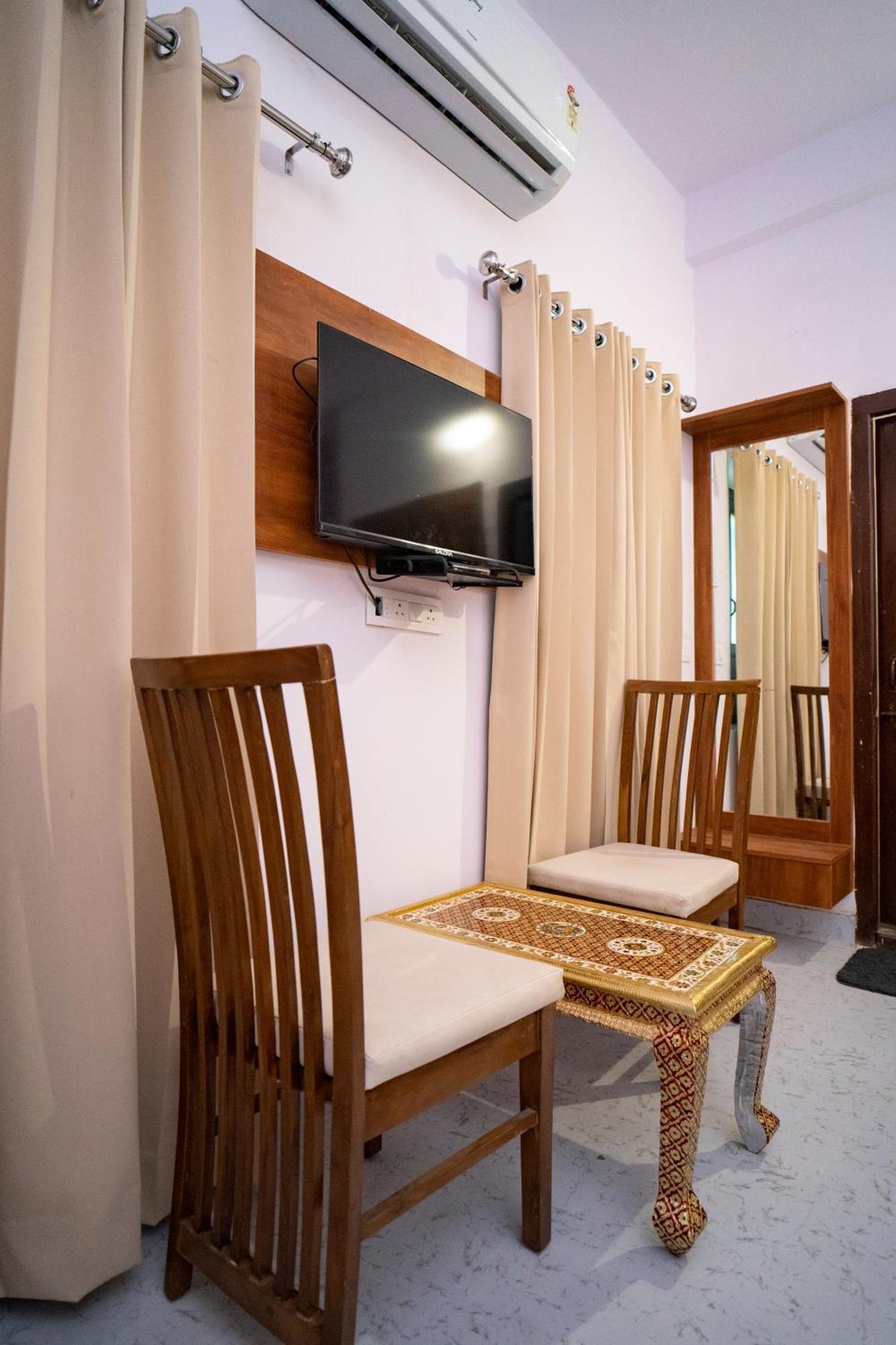 Devdarshan Hotel & Restaurant Udaipur Bagian luar foto